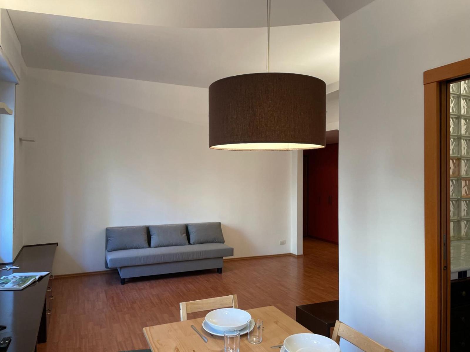 Accomodo Milano - Mib52 Bivano Sant'Ambrogio, Milan